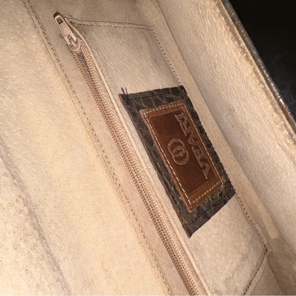 Chic Crocodile Pattern Clutch - Black - Picture 4 of 4